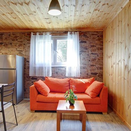 Villa Terezina Wood House à Kanakádes Extérieur photo