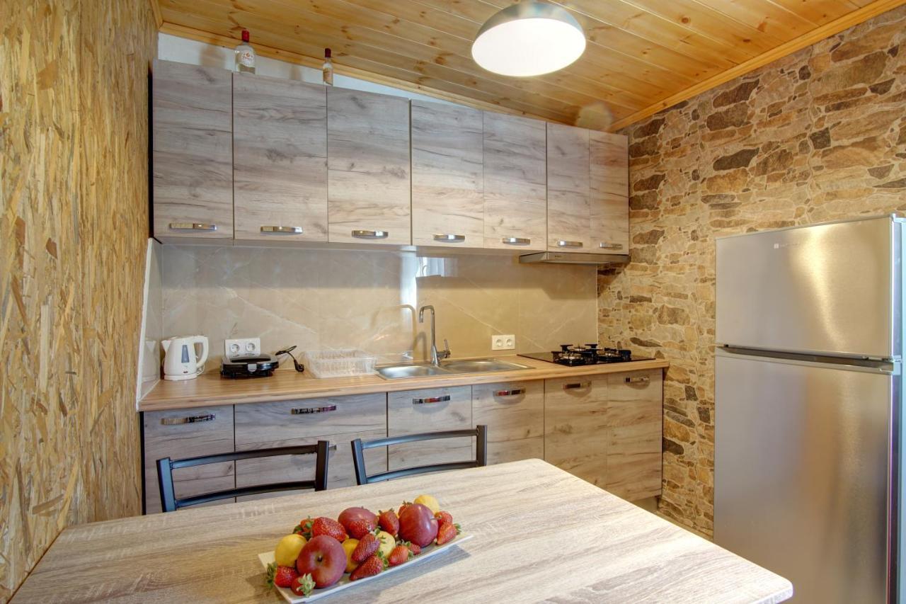 Villa Terezina Wood House à Kanakádes Extérieur photo